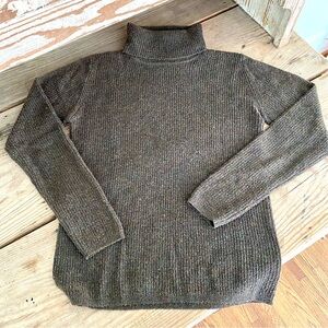 Linda Allard Ellen Tracy Brown Turtle Neck Sweater Size S